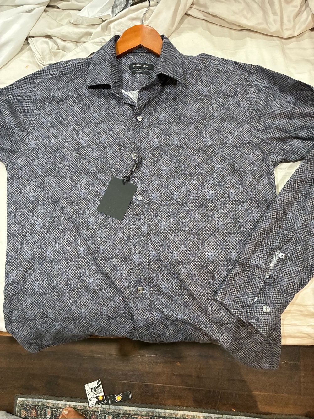 Bugatchi Men’s Black and Gray Textured Button-Down Shirt. Shape fit medium - Picture 4 of 5